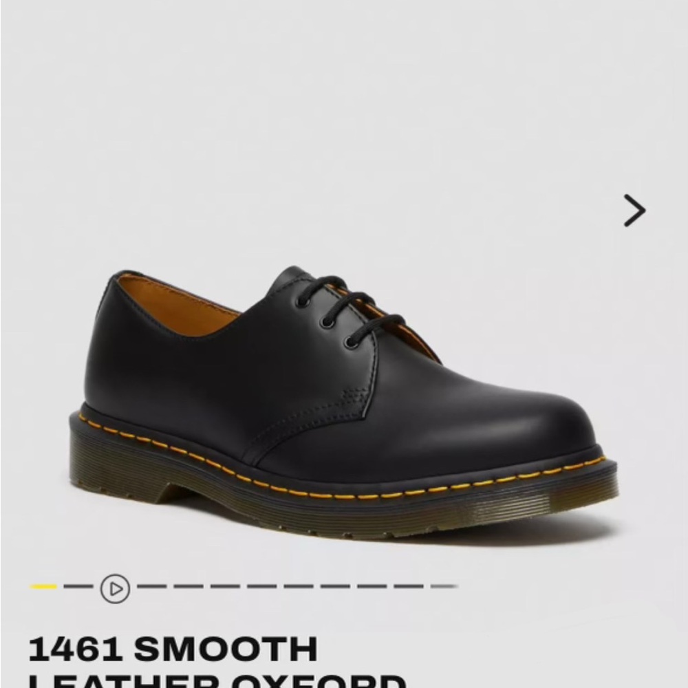 Dr. Martens Women’s size 6 Black Leather Oxford Shoes